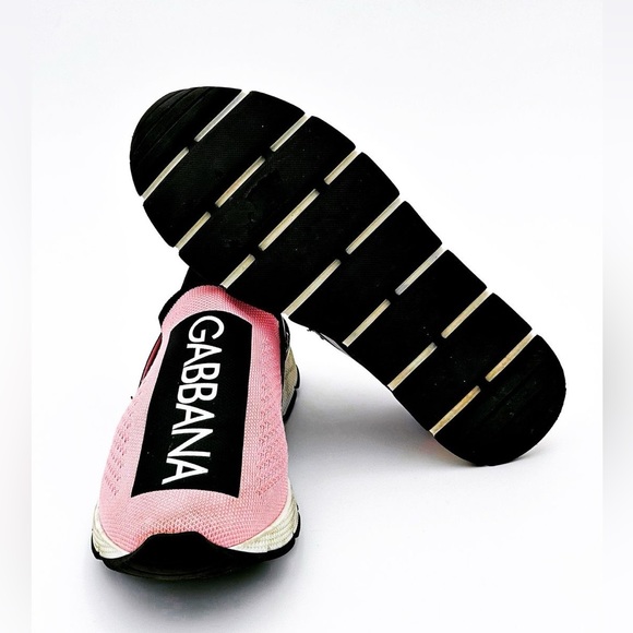 DOLCE & GABBANA Sorento Pull-On Sneakers
Great condition. Size 35 - Picture 6 of 8